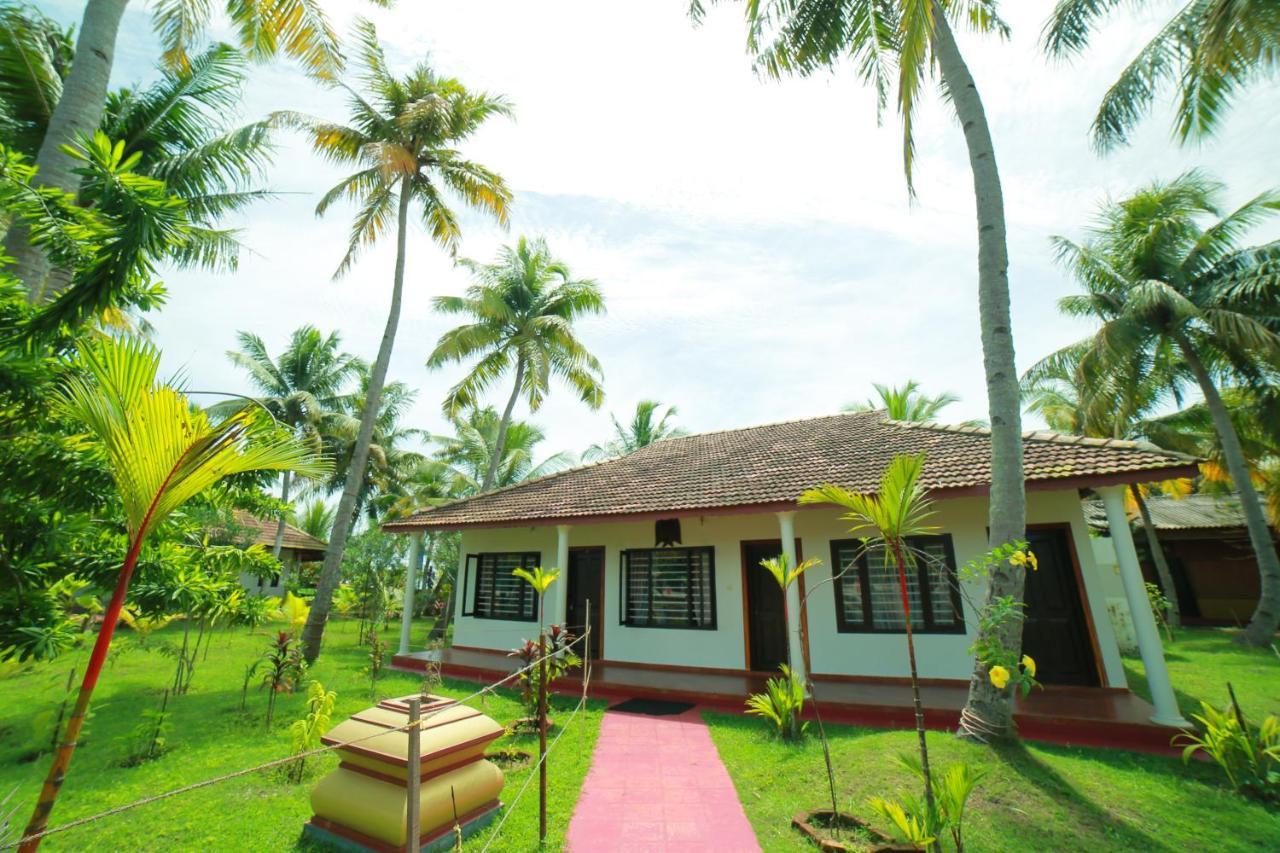 Chavara Regant Lake Village, Kollam. מראה חיצוני תמונה