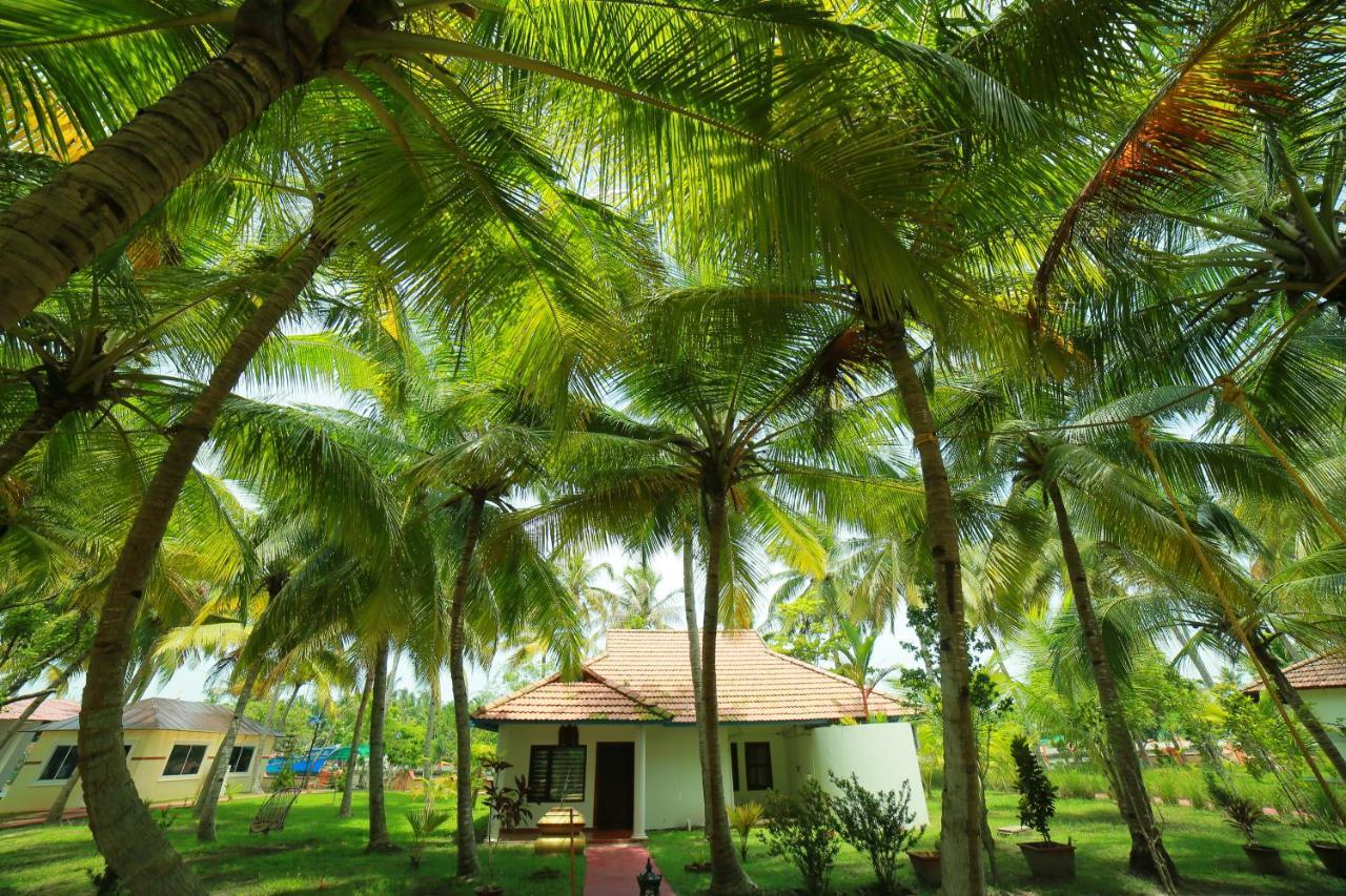 Chavara Regant Lake Village, Kollam. מראה חיצוני תמונה