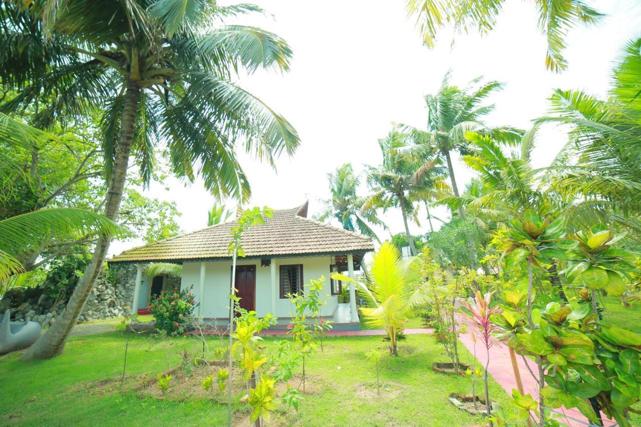 Chavara Regant Lake Village, Kollam. מראה חיצוני תמונה
