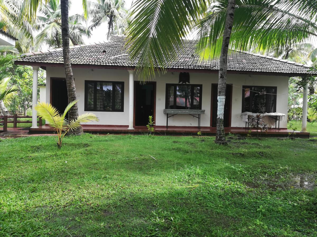 Chavara Regant Lake Village, Kollam. מראה חיצוני תמונה