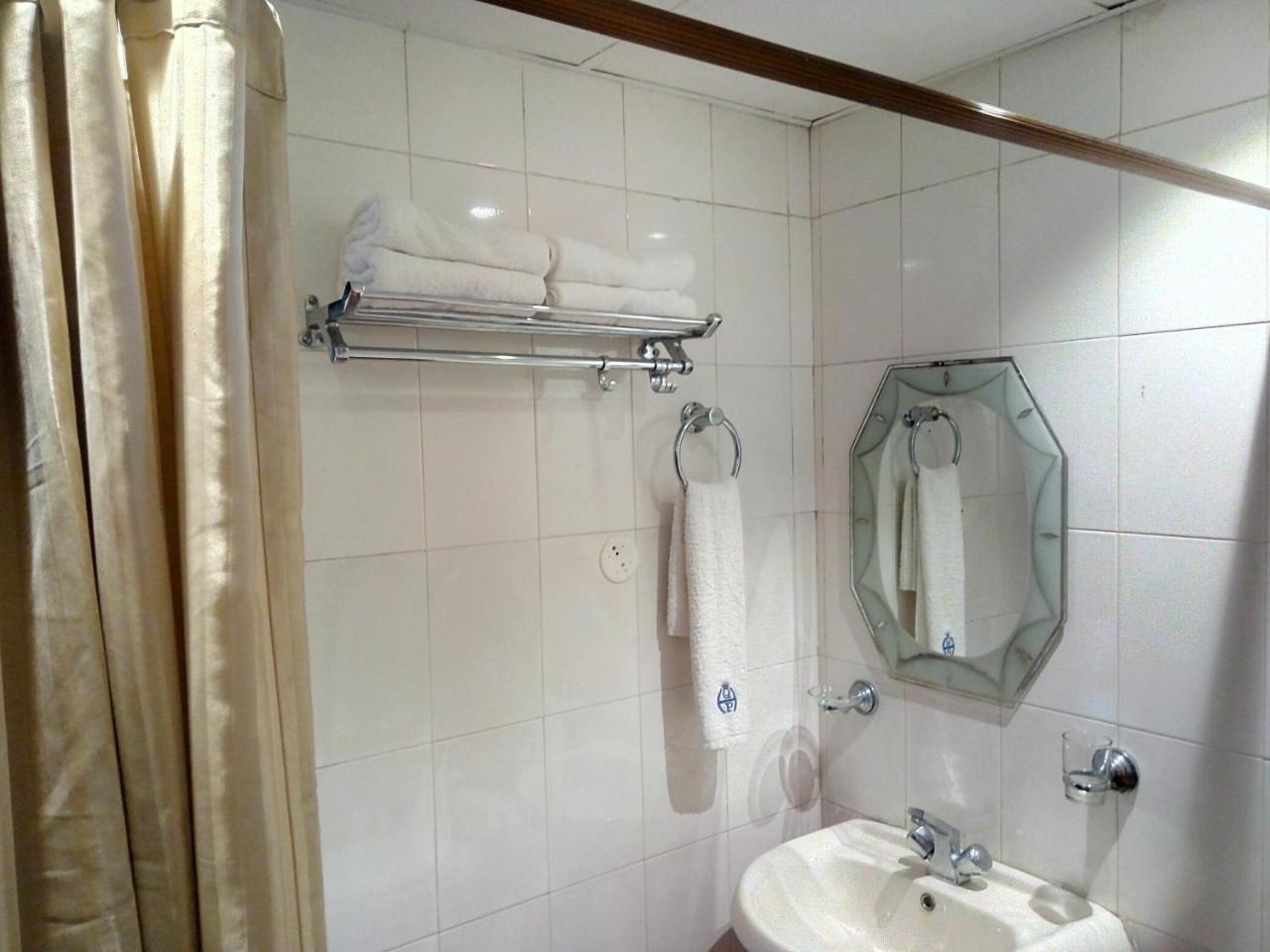 Chavara Regant Lake Village, Kollam. מראה חיצוני תמונה